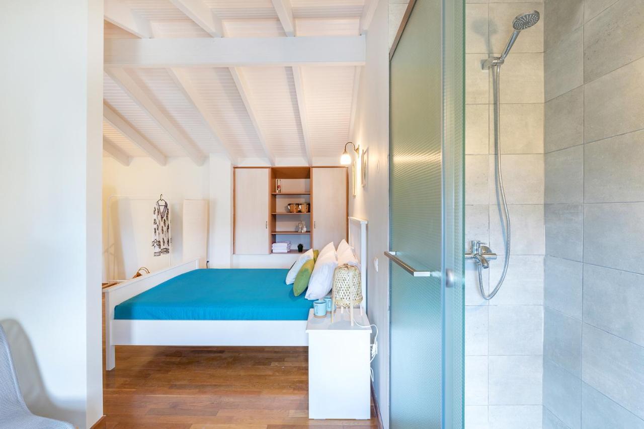 Spyrelia Villa With Private Pool & Outdoor Hot Tub 다시아 외부 사진