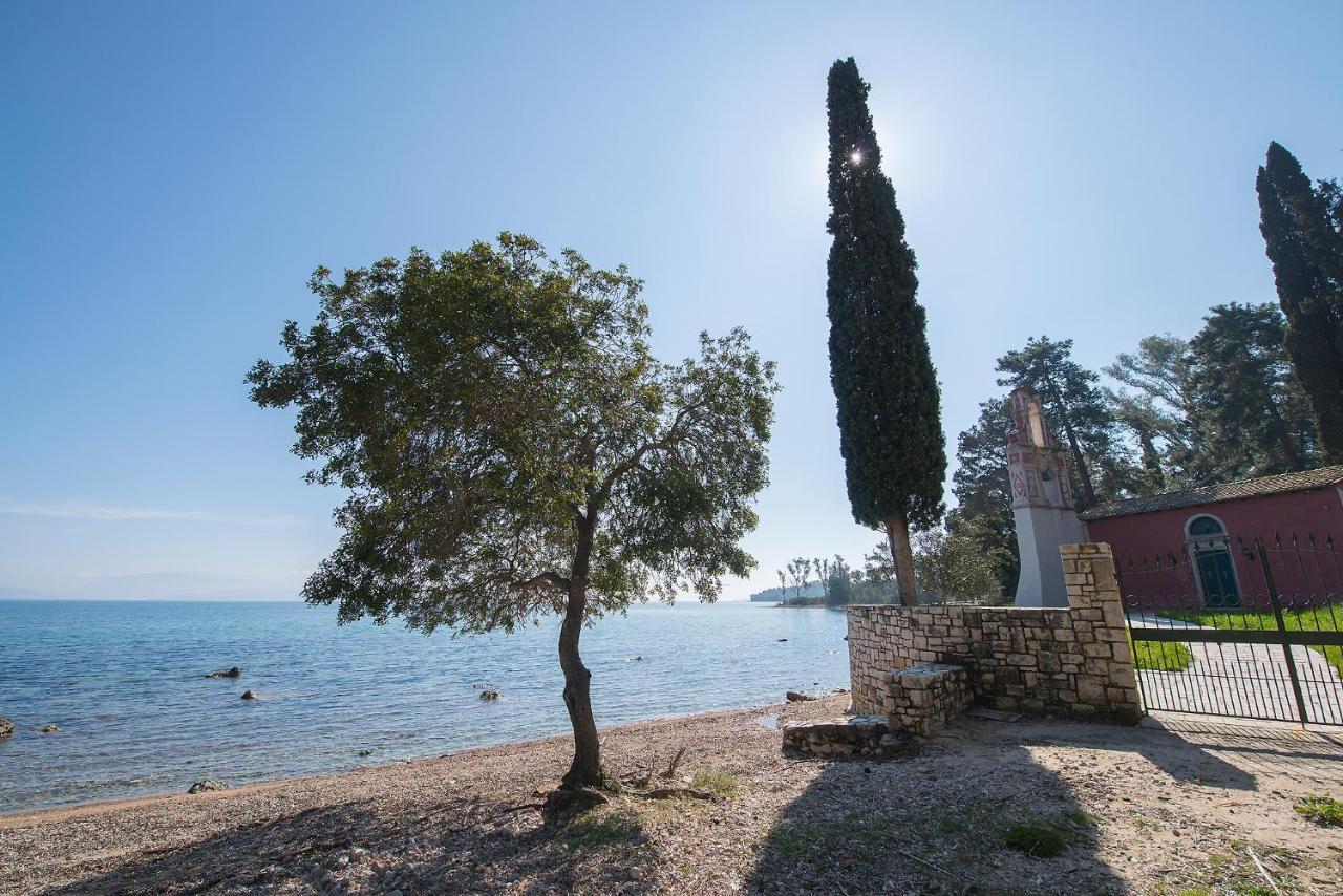 Spyrelia Villa With Private Pool & Outdoor Hot Tub 다시아 외부 사진